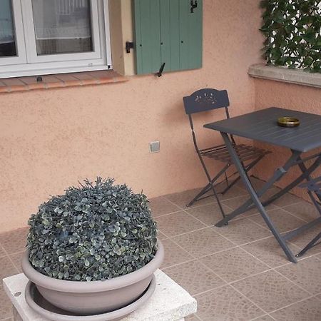 Willa Maisonnette Au Pied De La Garrigue Bernis Zewnętrze zdjęcie